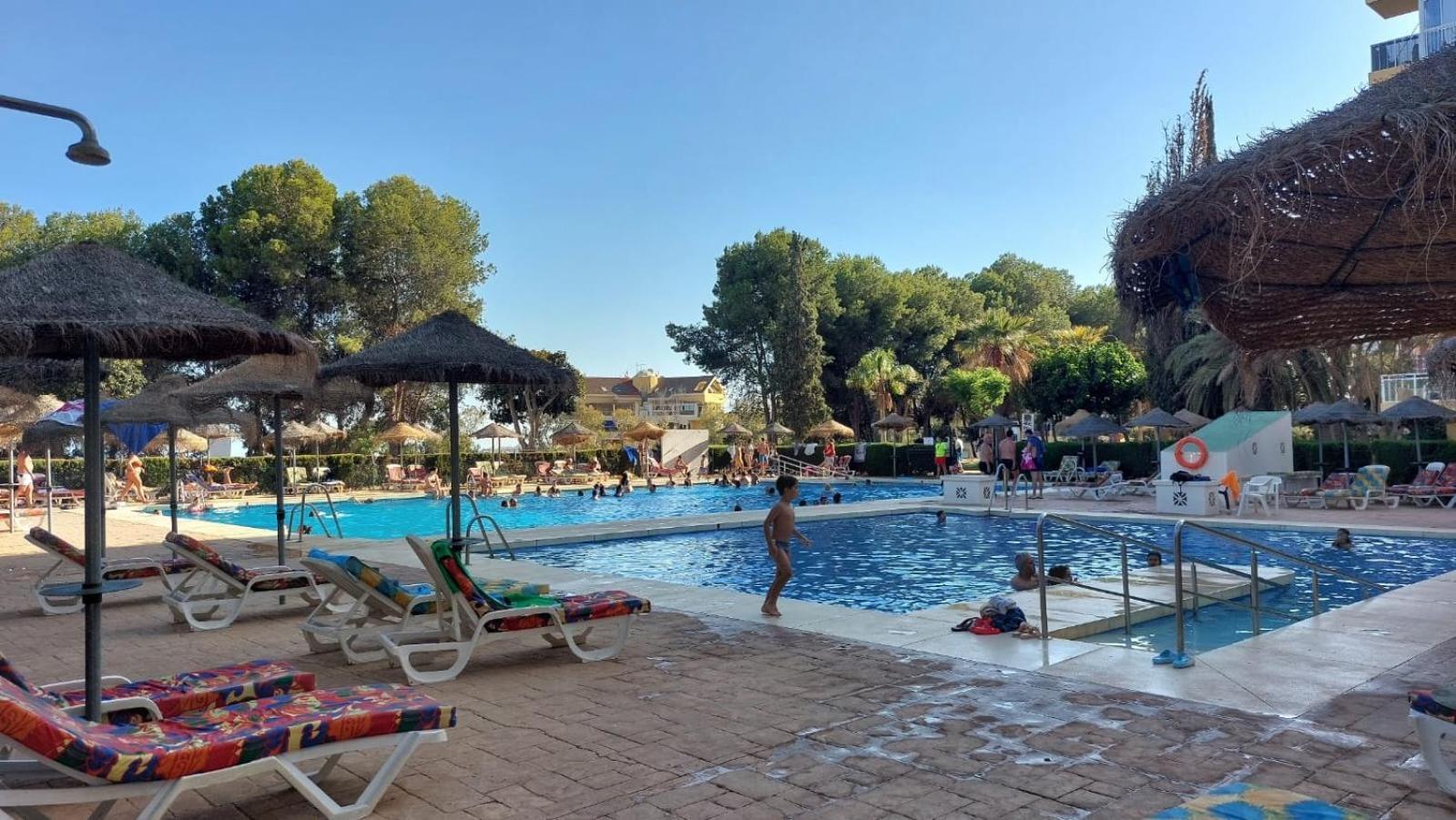Beautiful Flat Apartment Benalmadena Bagian luar foto